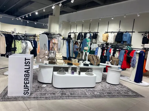 Superbalist store